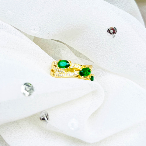 Emerald Whisper Ring – Adjustable Gold-Plated Band with Green Gemstone Detailing