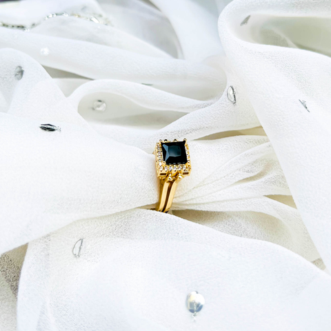 Dual Mood Reversible Ring Set – 2-in-1 Convertible Ring with Black Stone & Silver Diamond Finish