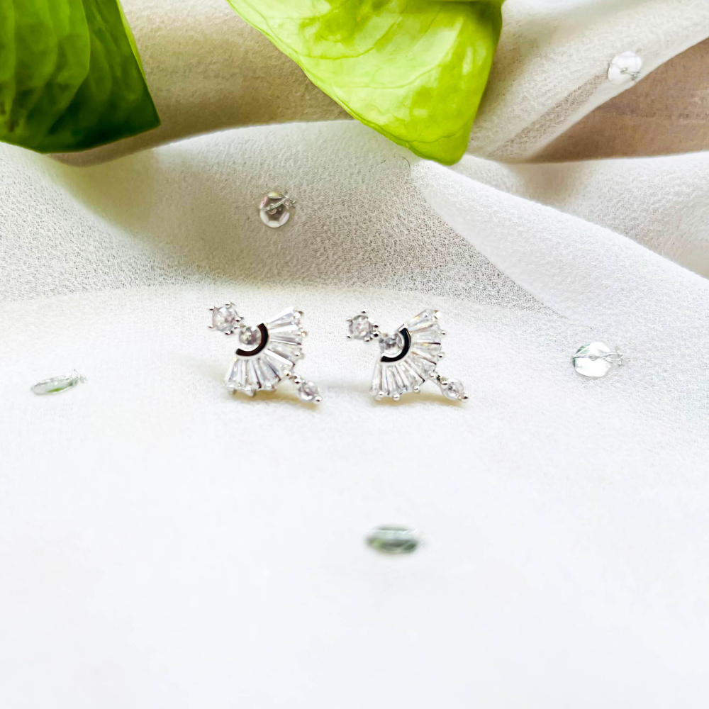 Mini Diamond Cut Stud Earrings (Silver)