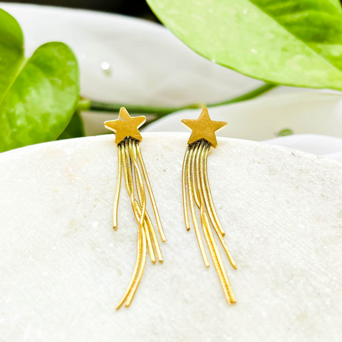Star Dangle Earrings – Shooting Star Tassels in Gold