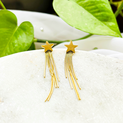 Star Dangle Earrings – Shooting Star Tassels in Gold