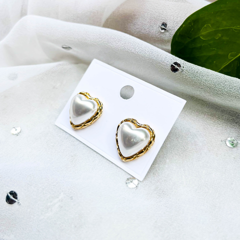 White Heart Shape Stud Earrings